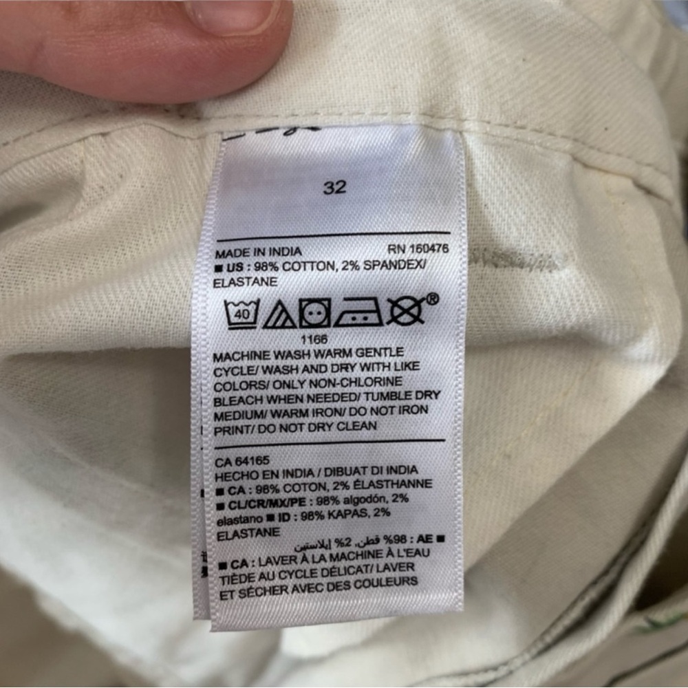 OLD NAVY Men’s Pineapple Print Cotton Shorts in Lt. Tan Size 32 — FUN!!! - Picture 7 of 7